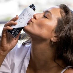 St. Tropez Kit Ultimate Glow Ashley Graham - Mousse Bronzante & Gant Edition Limitée 10 St. Tropez Kit Ultimate Glow Ashley Graham - Mousse Bronzante & Gant Edition Limitée -Sephora shop P10014167 3