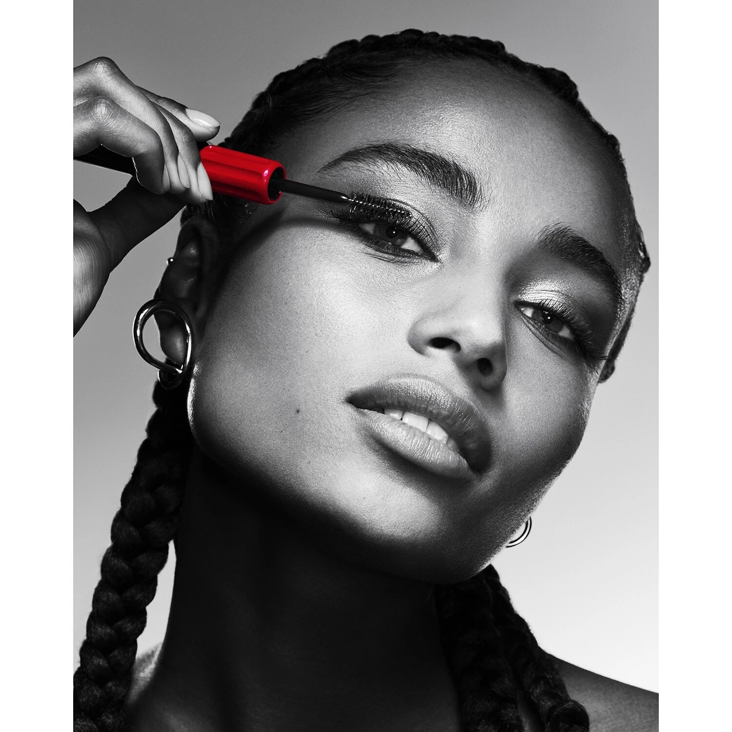 MAKE UP FOR EVER The Professionall Mascara - Mascara Liftant Et Volumateur 6 MAKE UP FOR EVER The Professionall Mascara - Mascara Liftant Et Volumateur – Image 4