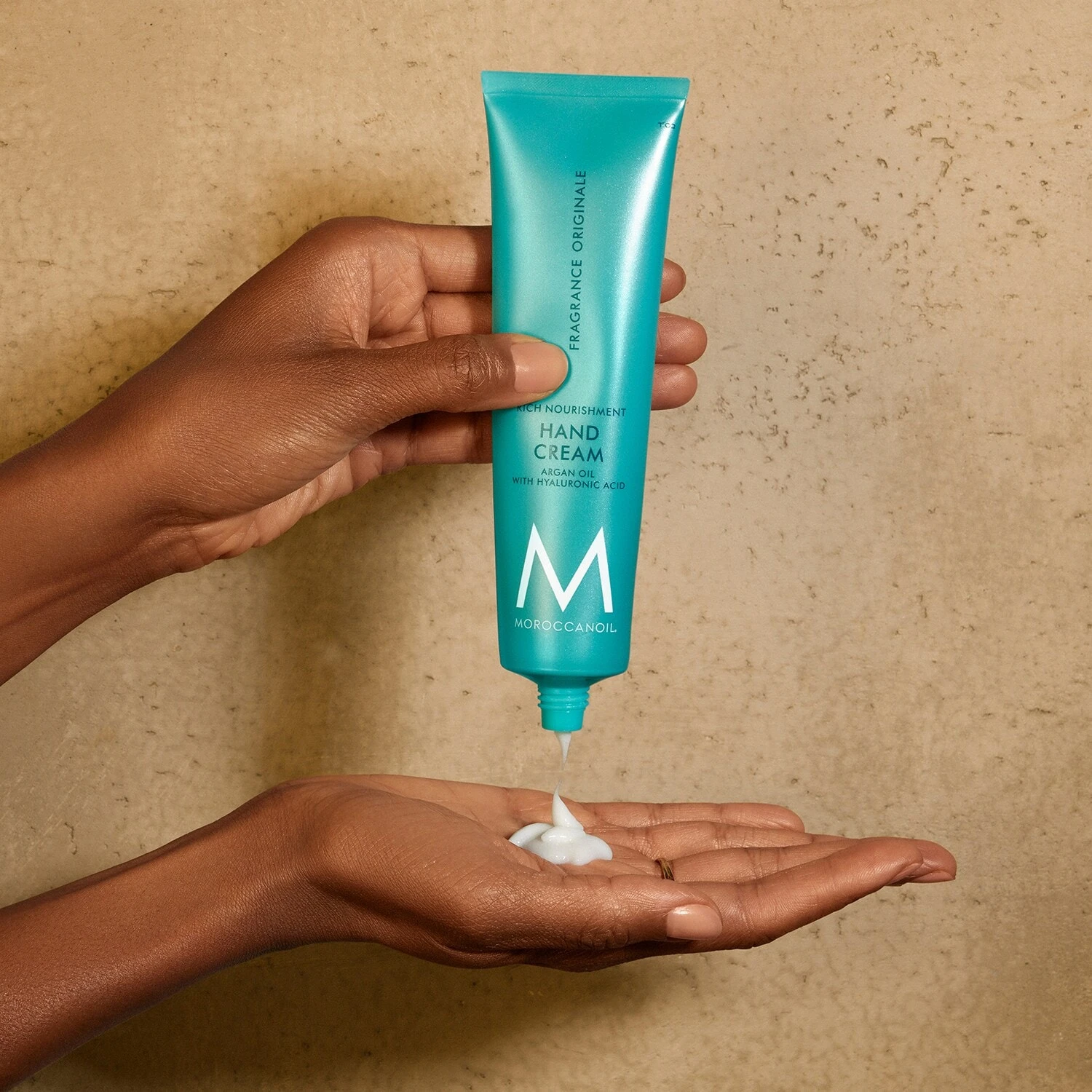 Moroccanoil Crème Pour Les Mains - Fragrance Originale 4 Moroccanoil Crème Pour Les Mains - Fragrance Originale – Image 2