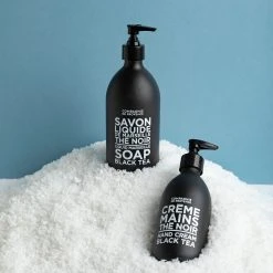 La Compagnie De Provence Duo Black Is Black - Coffret Soin Mains Et Corps Thé Noir 8 La Compagnie De Provence Duo Black Is Black - Coffret Soin Mains Et Corps Thé Noir -Sephora shop P10043932 2