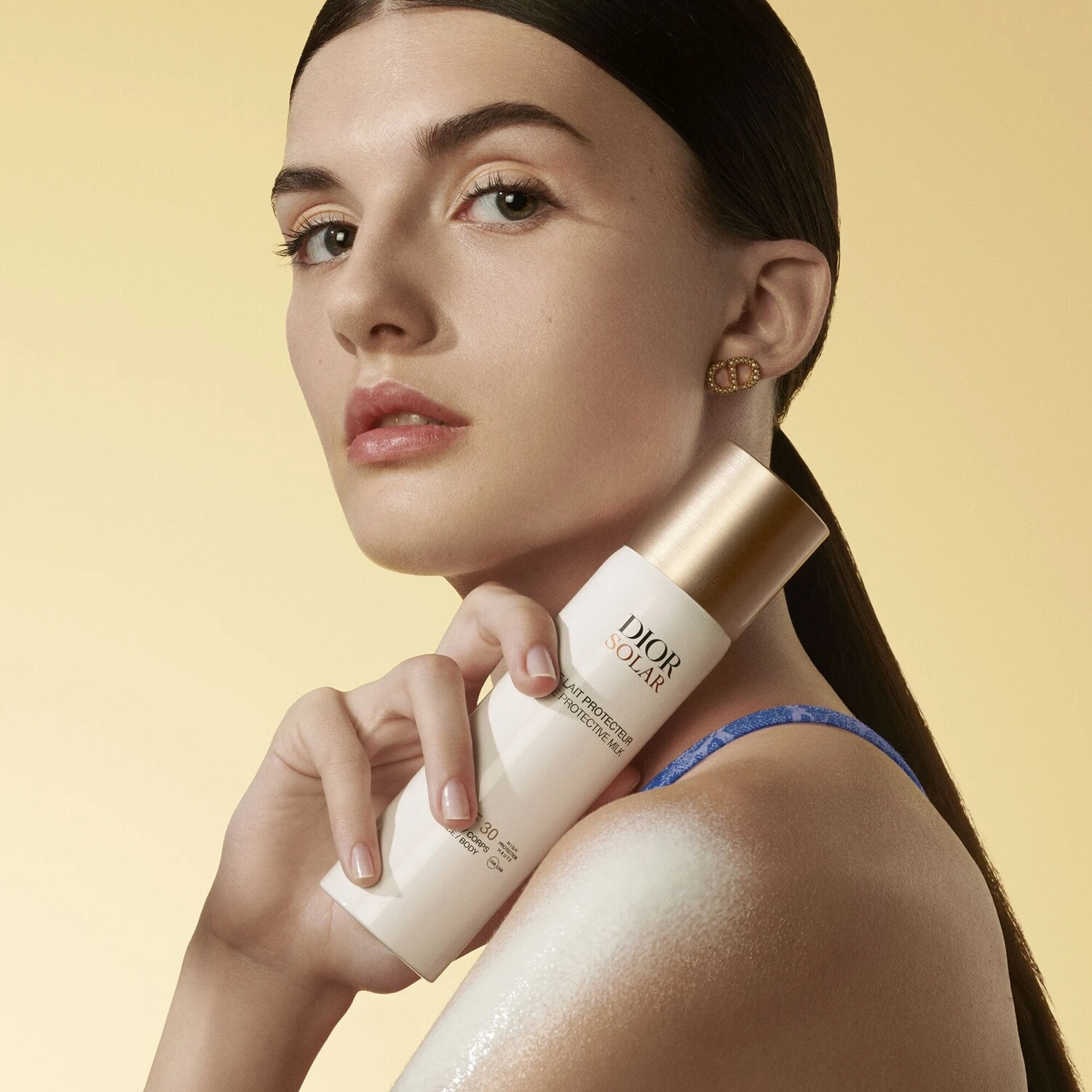 Dior Solar Le Lait Protecteur Visage Et Corps SPF 30 - Lait Solaire 6 Dior Solar Le Lait Protecteur Visage Et Corps SPF 30 - Lait Solaire – Image 4