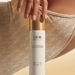 Dior Solar Le Lait Protecteur Visage Et Corps SPF 30 - Lait Solaire 12 Dior Solar Le Lait Protecteur Visage Et Corps SPF 30 - Lait Solaire -Sephora shop P10048876 4