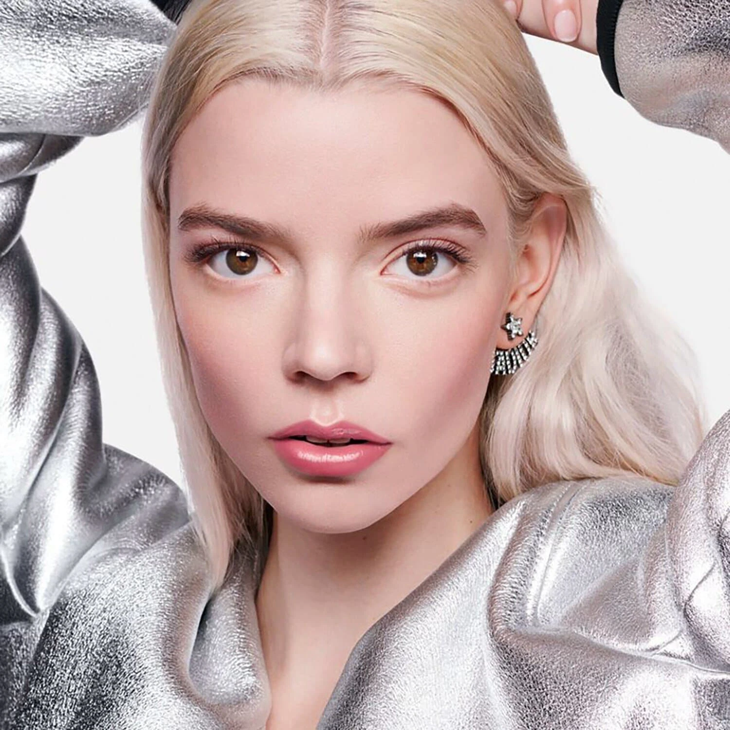 Dior Backstage Rosy Glow - Blush Rehausseur De Couleur - Effet Bonne Mine 8 Dior Backstage Rosy Glow - Blush Rehausseur De Couleur - Effet Bonne Mine – Image 6