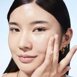 MAC Mini Hyper Real Fresh Canvas Cleansing Oil - Huile Démaquillante 10 MAC Mini Hyper Real Fresh Canvas Cleansing Oil - Huile Démaquillante -Sephora shop P10051667 3