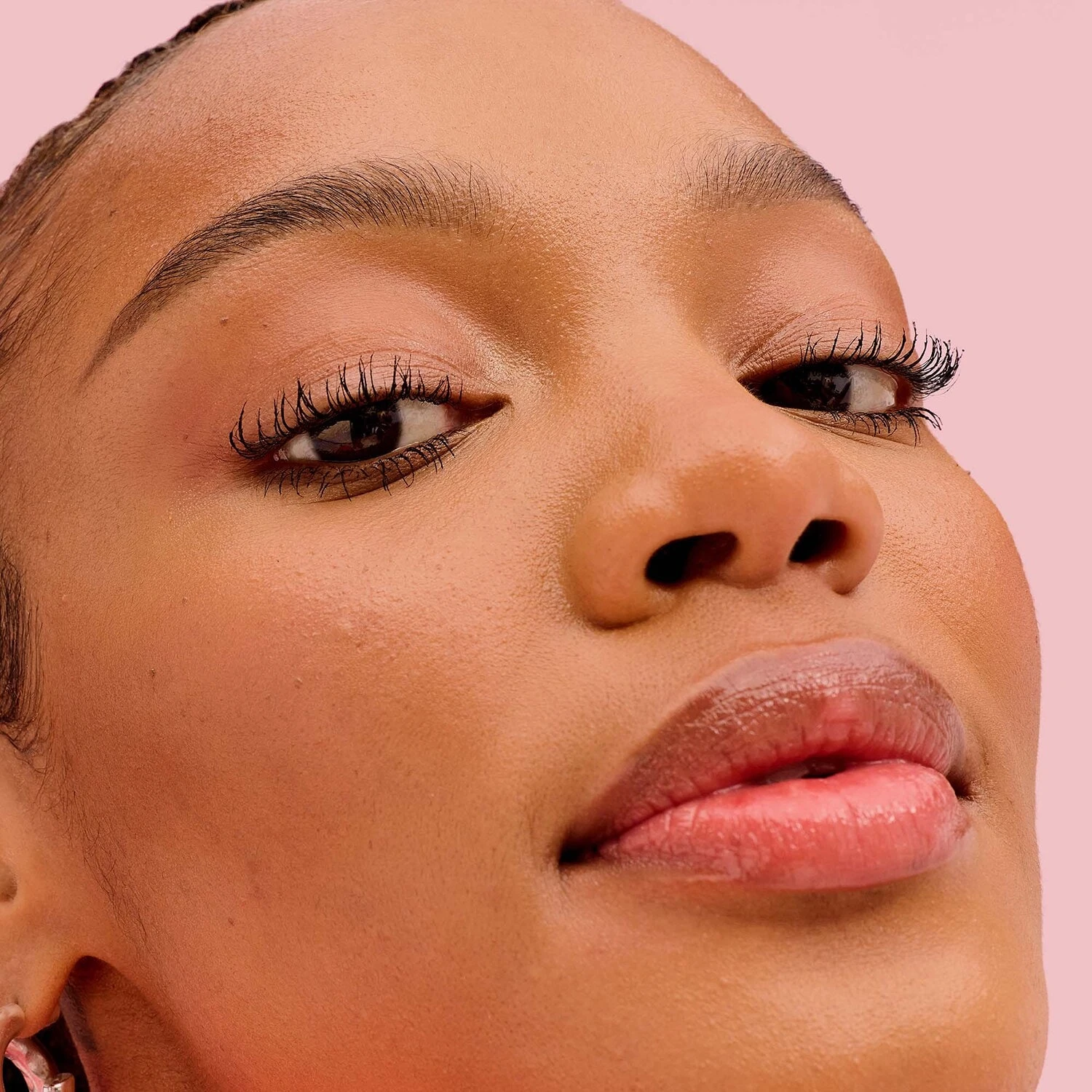 Benefit Cosmetics BADgal BANG ! - Mascara Volumateur 4 Benefit Cosmetics BADgal BANG ! - Mascara Volumateur – Image 2