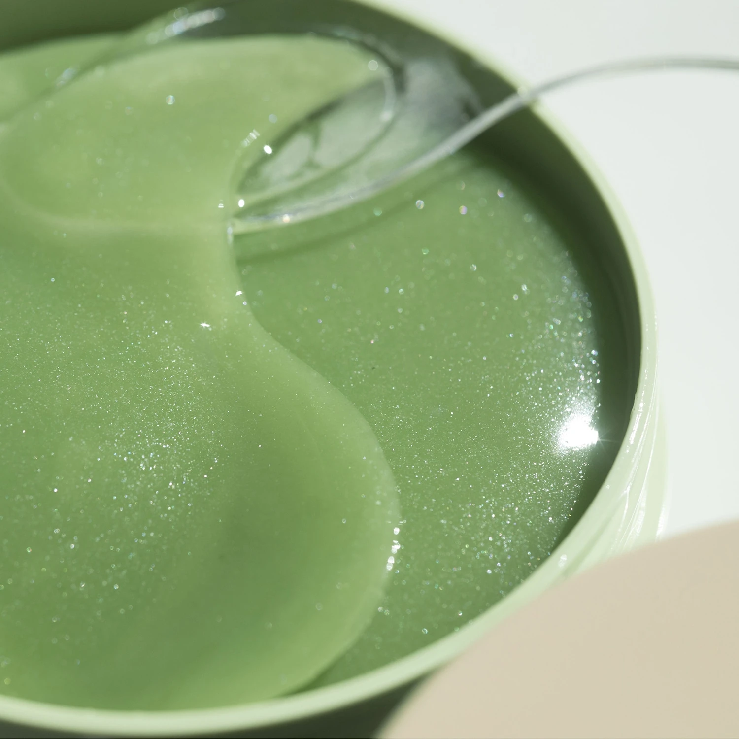 Pixi DetoxifEYE - Patchs Lissants Pour Les Yeux 5 Pixi DetoxifEYE - Patchs Lissants Pour Les Yeux – Image 3